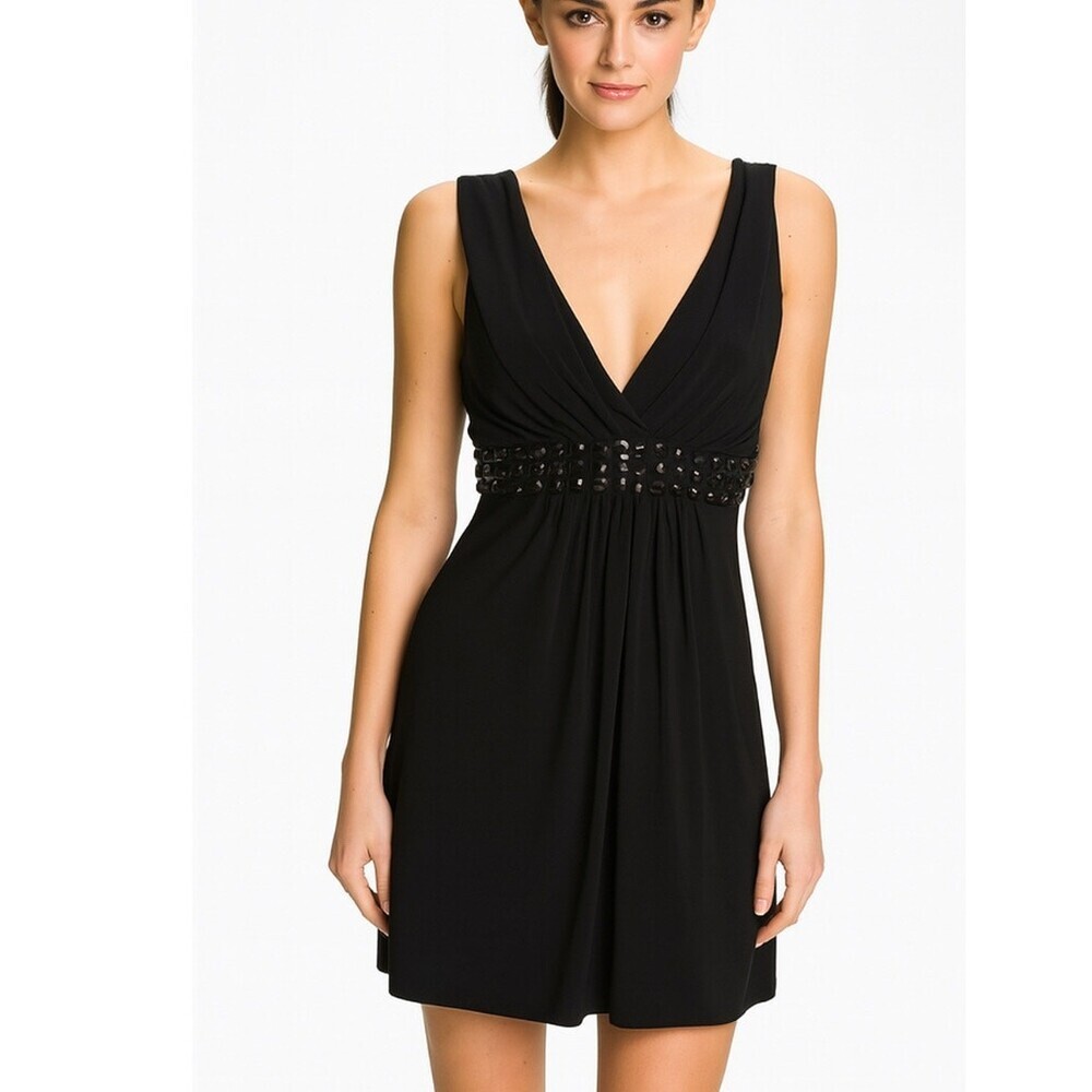 B. Smart Women's Black On Black Dress - Knee-length | Color: Black SZ 6 LBD
